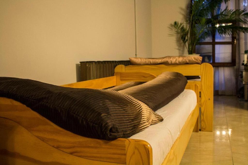 Brassoi Vendeghaz Hotell Miskolc Exteriör bild